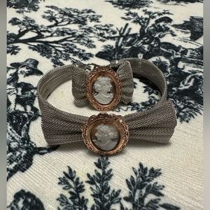 Elegant Silver Bow Mesh Cameo Bracelet and Ring Set